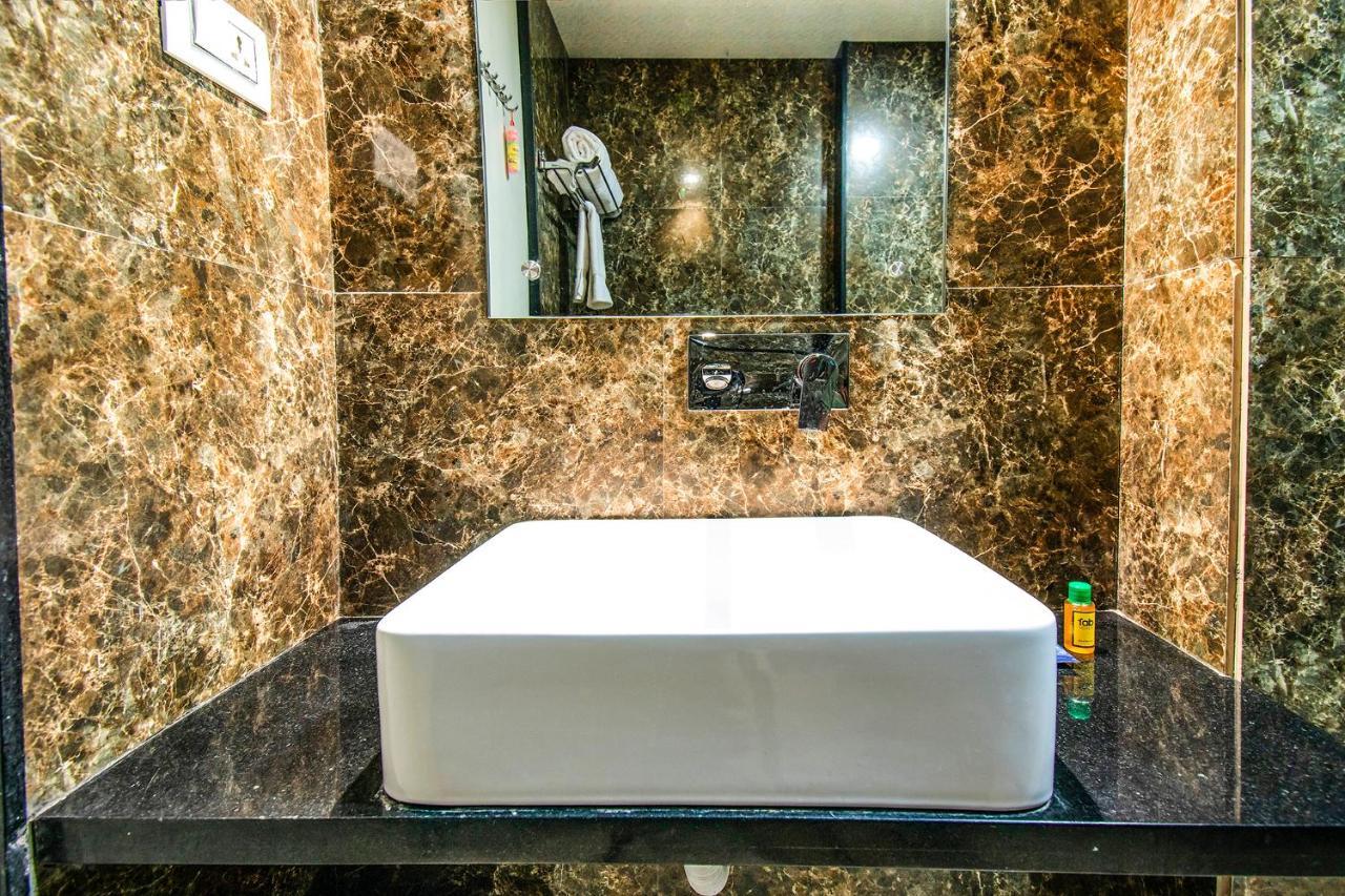 Fabhotel Amrit Greens Indore Airport Extérieur photo